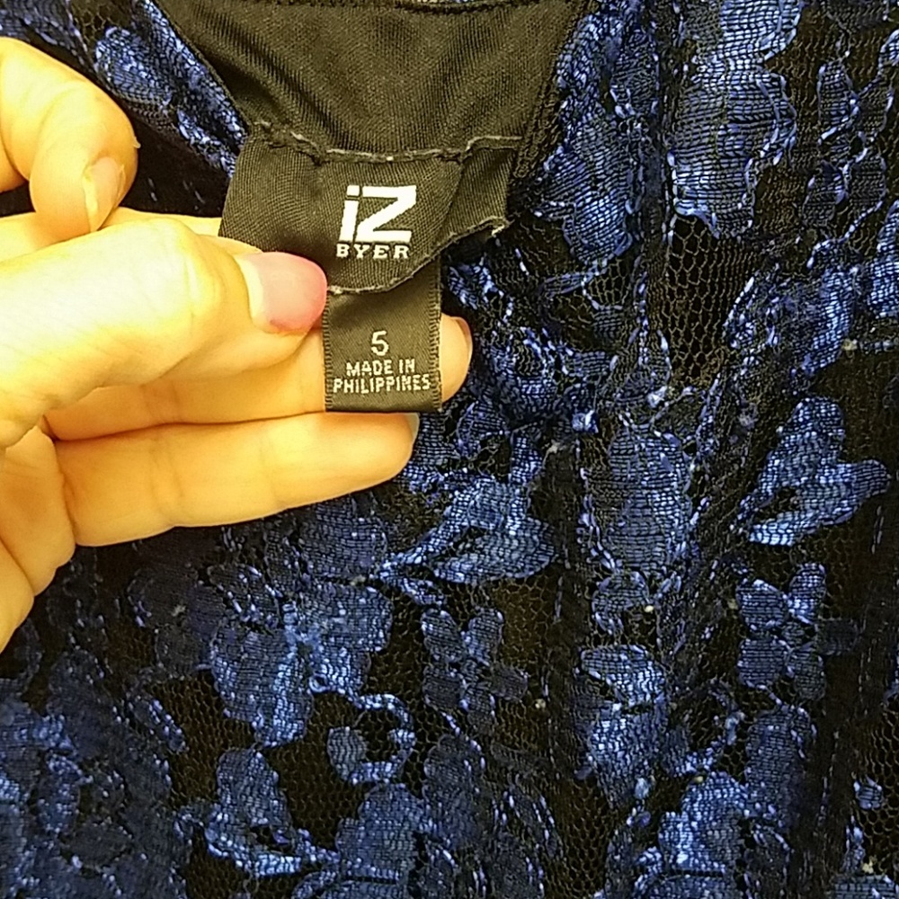 Dress - Picture 4 of 7